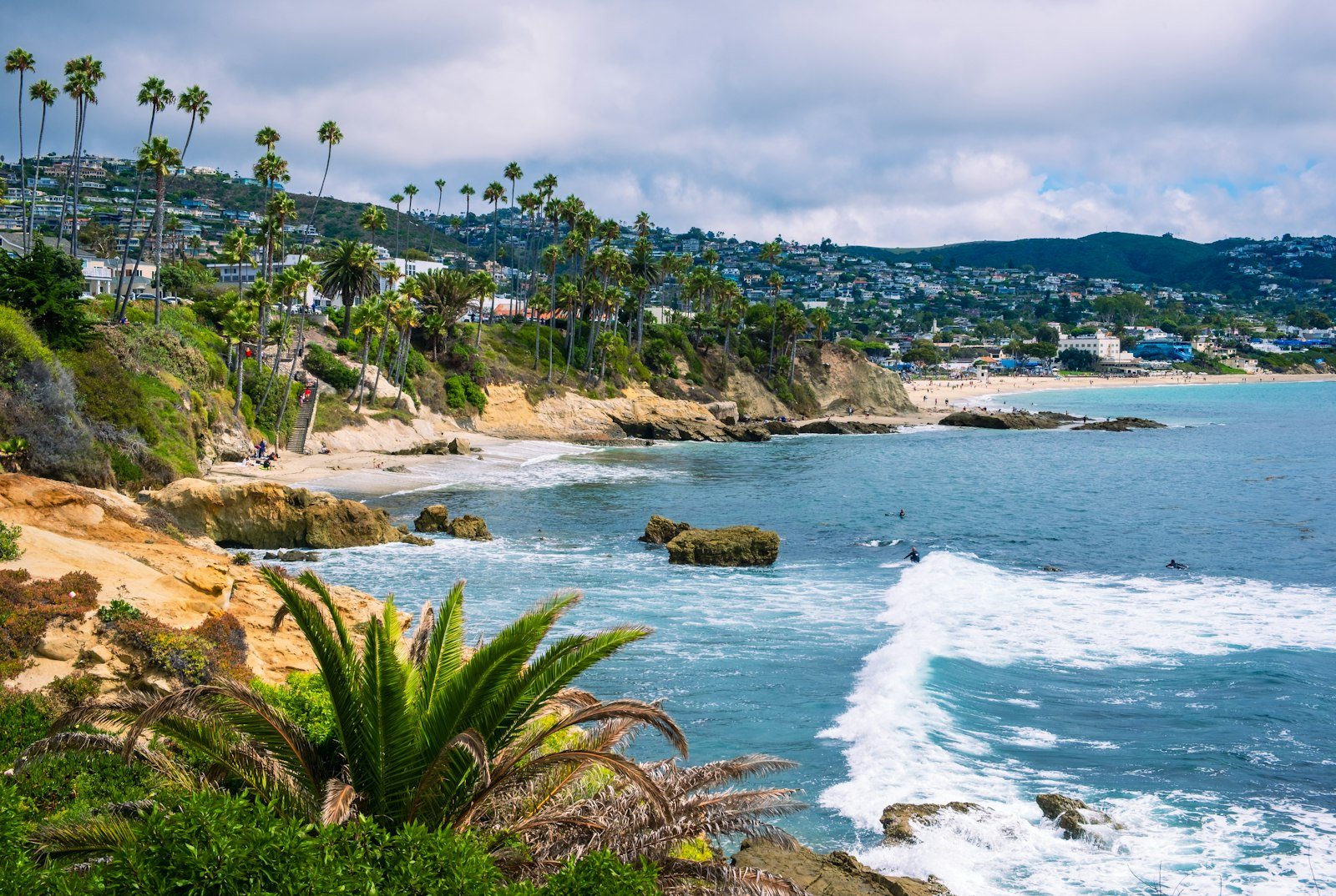 Laguna Beach Parking Guide: Rates, Lots, and the Free Trolley (2026)